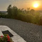 Flora Di Capriata D'orba Affittacamere Predosa