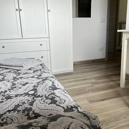 Konukevi Flora Di Capriata D'orba