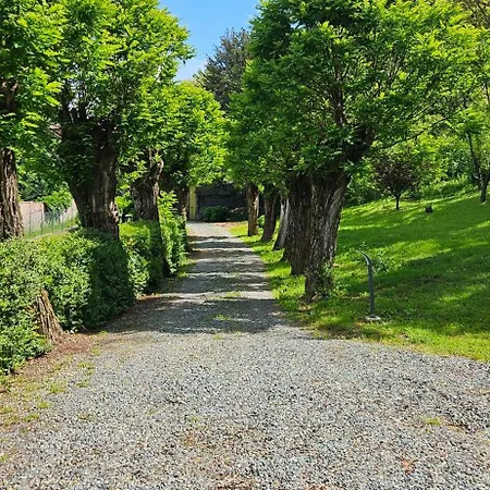 Konukevi Flora Di Capriata D'orba