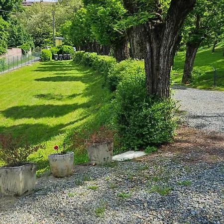 Flora Di Capriata D'orba Gæstehus