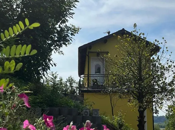 Flora Di Capriata D'orba 3* Predosa