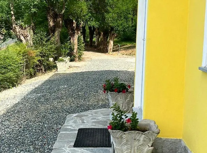 Flora Di Capriata D'orba 3*